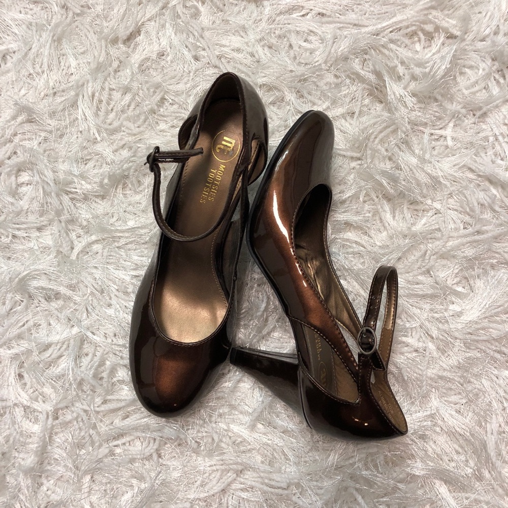 Coppery Brown Mootsies Tootsies Heels sz 9